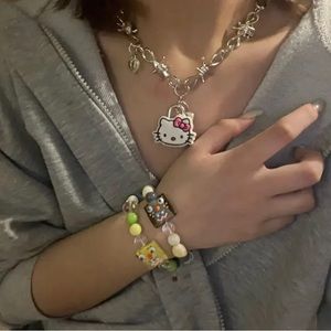 Large hello kitty pendant